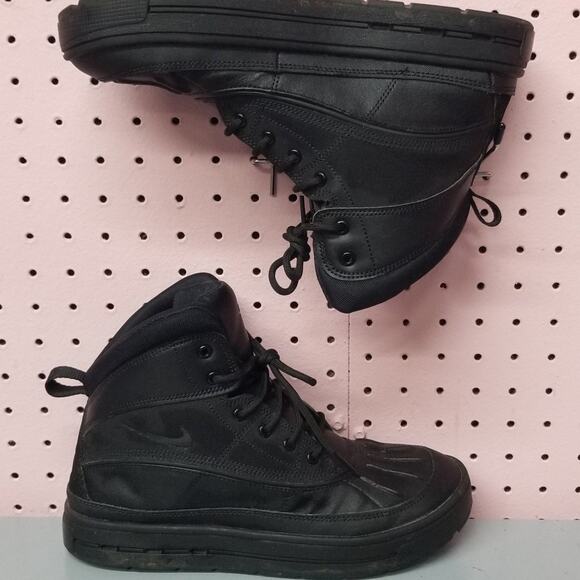 Nike Woodside 2 High ACG Boots
-Size 7Y - Picture 3 of 9